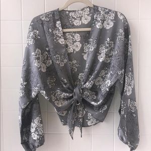 Floral Tie Top 🔥💥 25.00💥🔥